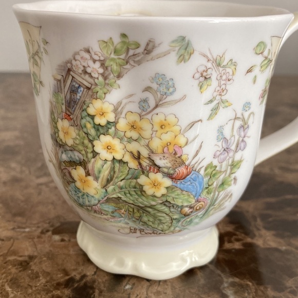 SPRING Brambly Hedge Beaker Mug Coffee or Tea Cup Bone China England - Vintage - Picture 3 of 8